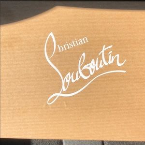 Christian Louboutin So Kate